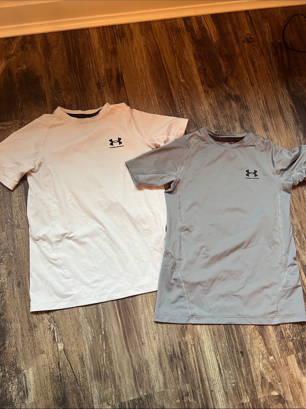 Under Armour YM headgear compression t shirts